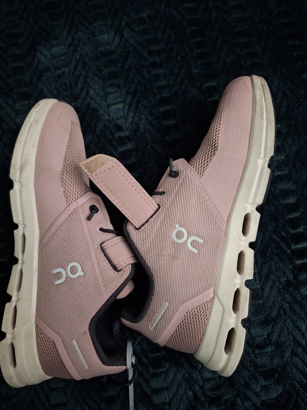 On Running Kids Cloud Sneaker in Light Pink